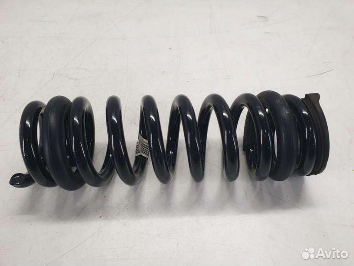 Пружина подвески задняя BMW 4 F32/F33/GT F36 2015г