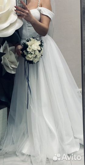 Платье свадебное