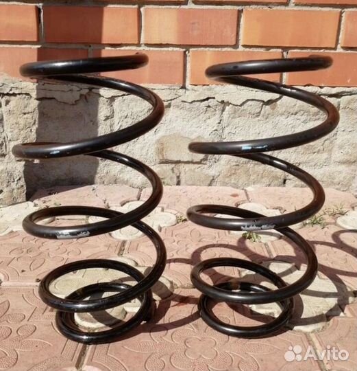 Пружины Camry 50 передние