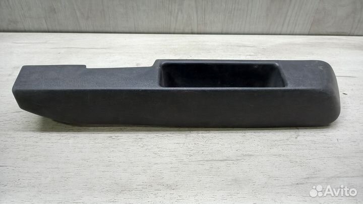 Правая внутренняя ручка двери Volvo 850