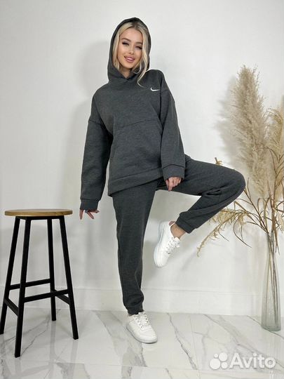 Спортивный костюм Nike на флисе