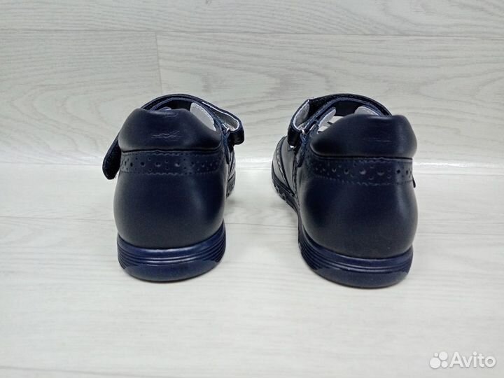 Новые сандалии тотто размеры 35,36 натуральная кож