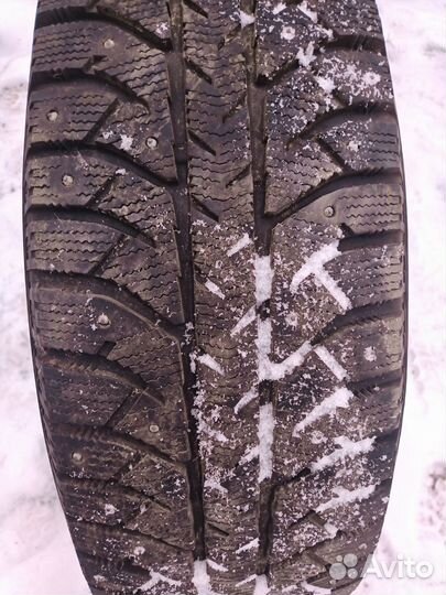 Bridgestone Ice Cruiser 7000 245/70 R16