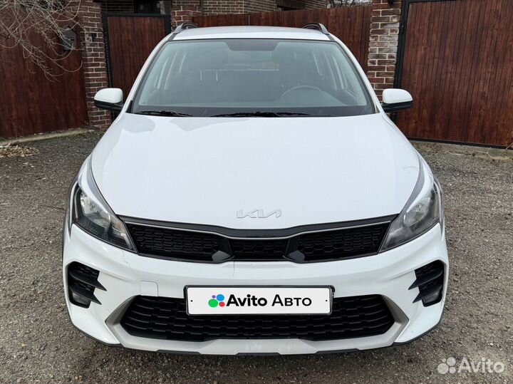 Kia Rio X-Line 1.4 AT, 2021, 64 300 км