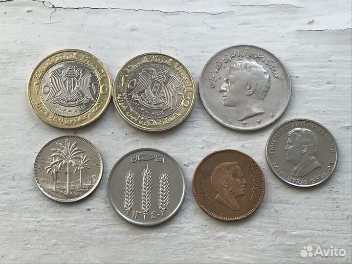 Монеты 5 и 10 филс, Кувейт. 2012 + Ближ.Восток