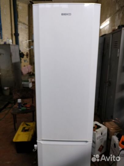 Холодильник beko