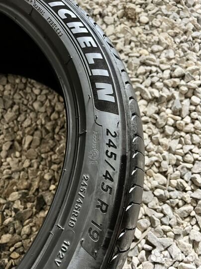 Michelin Primacy 4 245/45 R19
