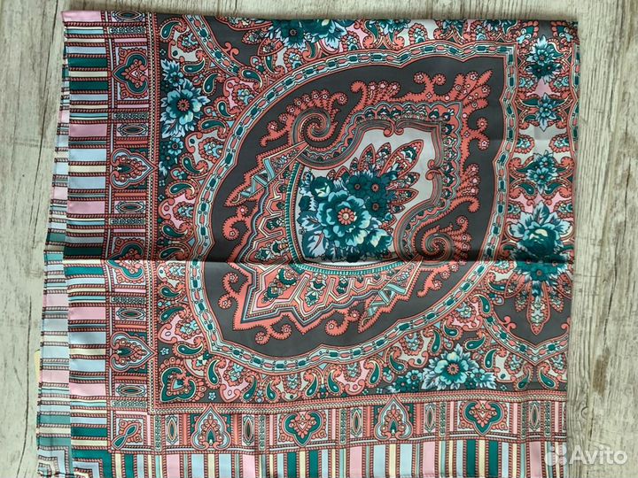 Шелковый платок