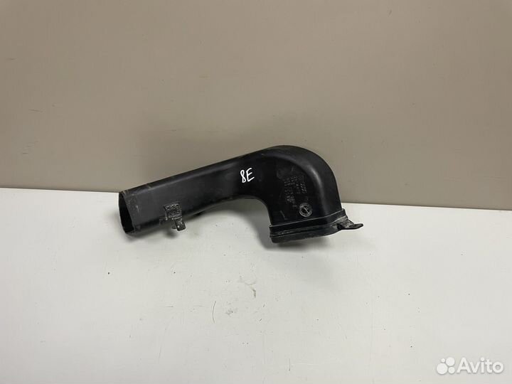 Воздухозаборник Audi A4 8E B6 B7 Ауди А4 Б6 Б7