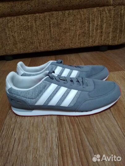 Кроссовки adidas