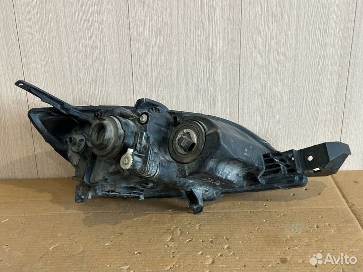 Фара левая Mazda 3 BK хэтчбек