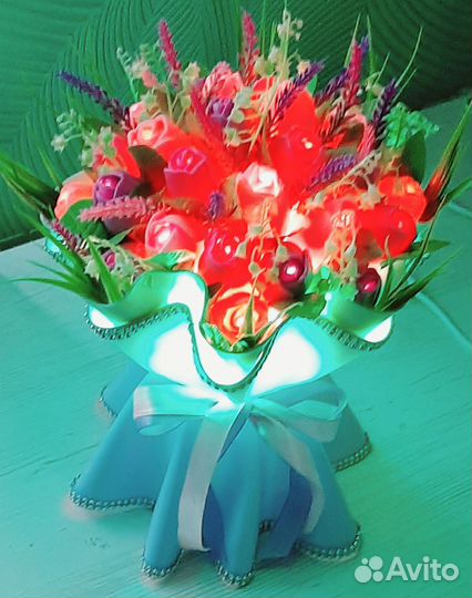 Светильник-букет из изолона