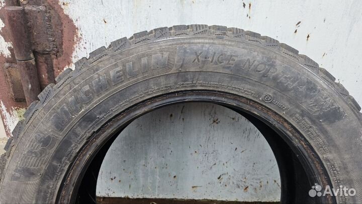 Michelin X-Ice North 4 185/65 R15 92T