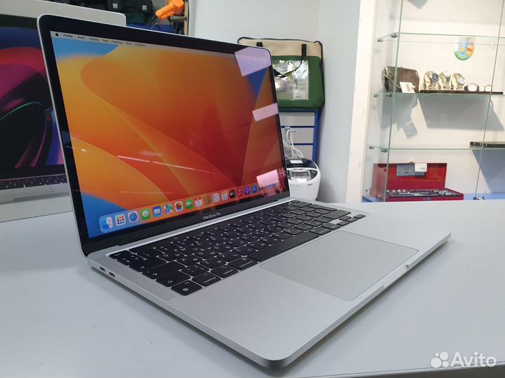 Macbook pro 13 M1 16/256gb id133020