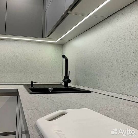 Хай тек кухонный гарнитур на заказ