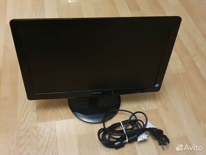 Монитор Philips 196V3L