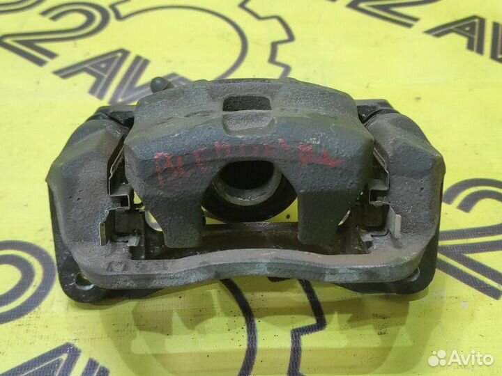 Суппорт задний левый Subaru Legacy BLE EZ30D