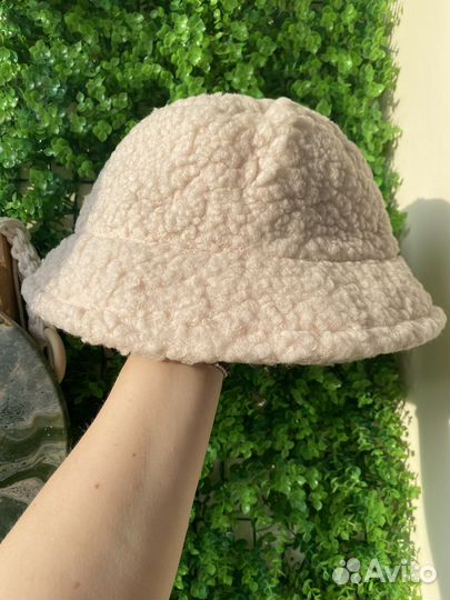 Новая панама барашек бежевая теплая на осень