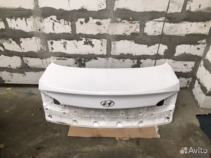 Крышка багажника Hyundai I40 арт090
