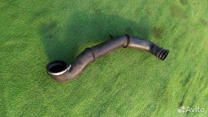 Патрубок интеркулера Volvo Xc90 B5254T2 2005