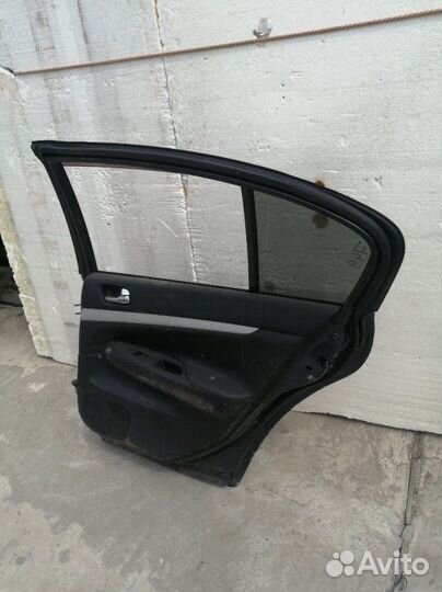Дверь задняя правая Infiniti G35 V36