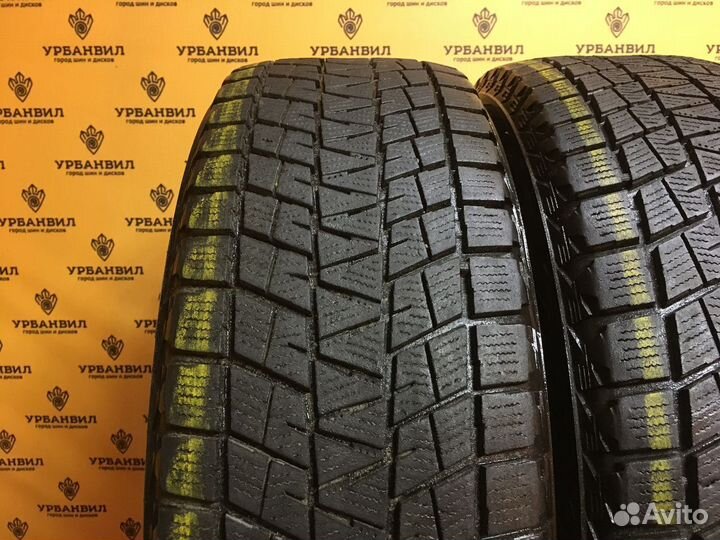 Bridgestone Blizzak DM-V1 215/65 R16 98R