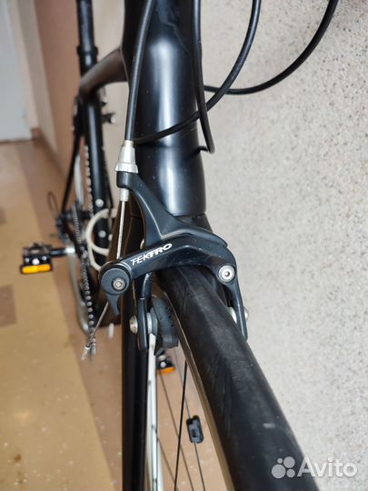 Карбоновый шоссейный велосипед