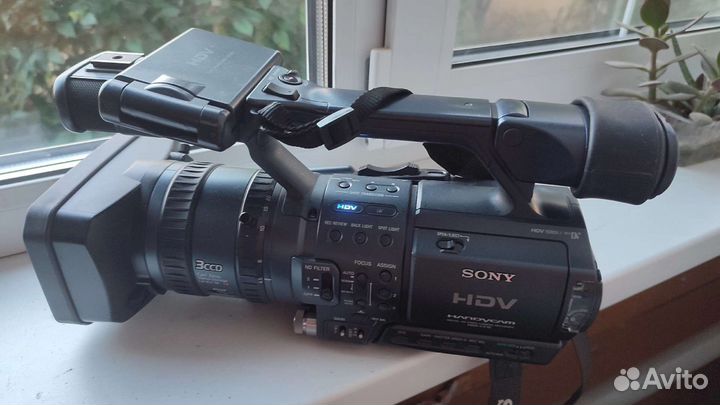 Видеокамера Sony HDR FX1E