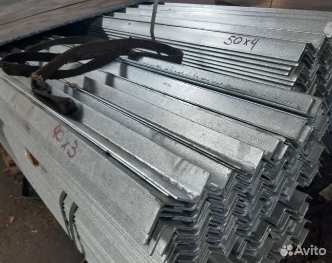 Уголок стальной