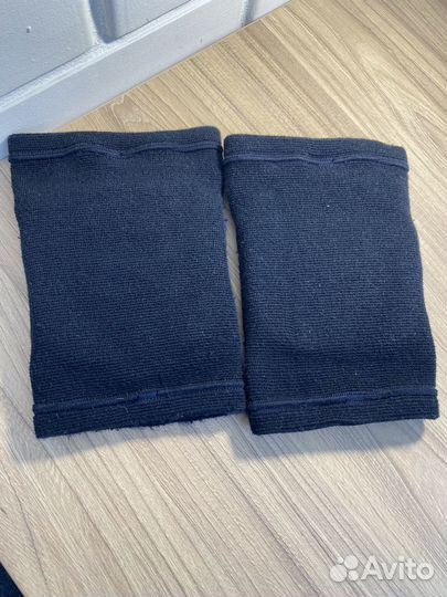 Наколенники