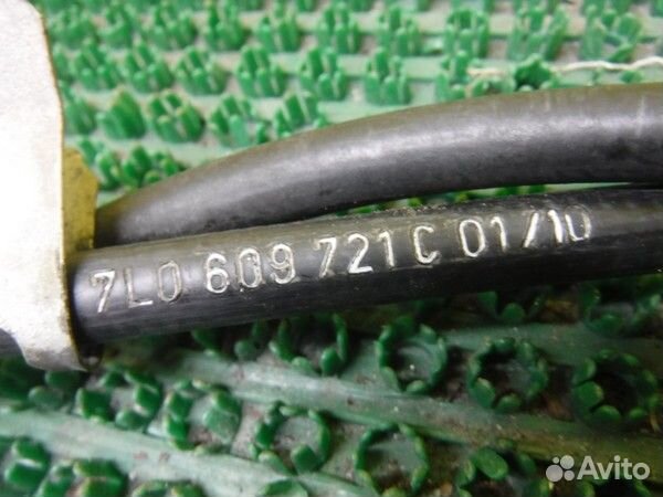 Тросик ручника Porsche Cayenne