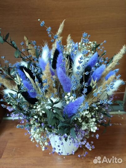 Композиция из сухоцветов