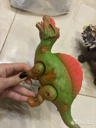 Драконы и динозавры на батарейках