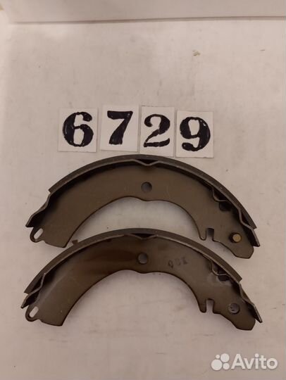 Тормозные колодки Mitsubishi Lancer CS 2,5,6кк