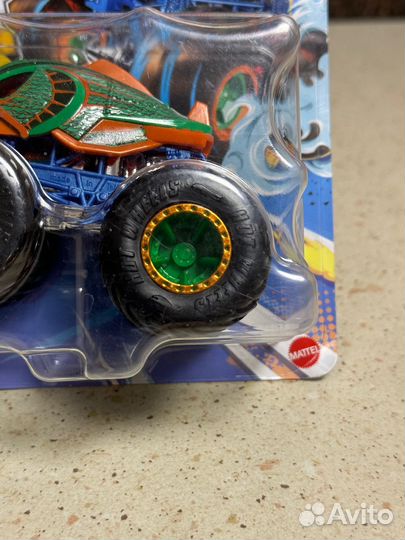 Новый набор набор Hot Wheels Monster Trucks