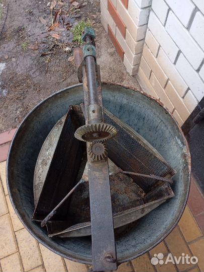 Медогонка 3-х рамочная