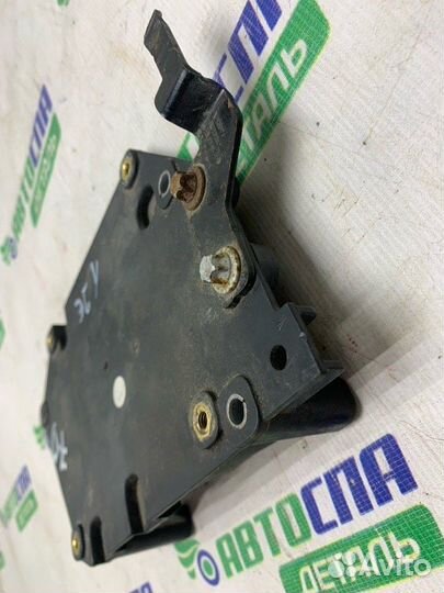 Кронштейн Opel Astra H Z16XER 2006