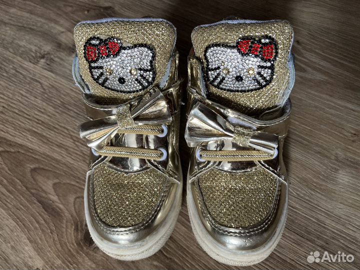 Кроссовки для девочки 27