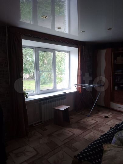 2-к. квартира, 43 м², 1/9 эт.