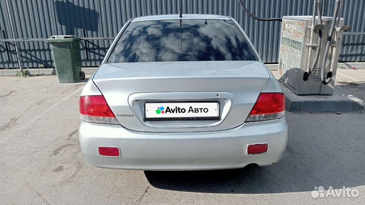 Mitsubishi Lancer 1.3 МТ, 2006, 100 260 км