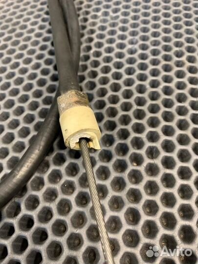 Трос стояночного тормоза Mercedes-Benz Sl500