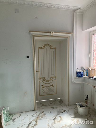 Монтаж межкомнатных дверей