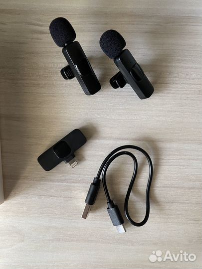 Беспроводной микрофон (петличка)