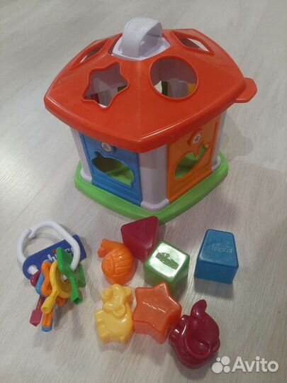 Развивающие и музыкальные игрушки для малышей