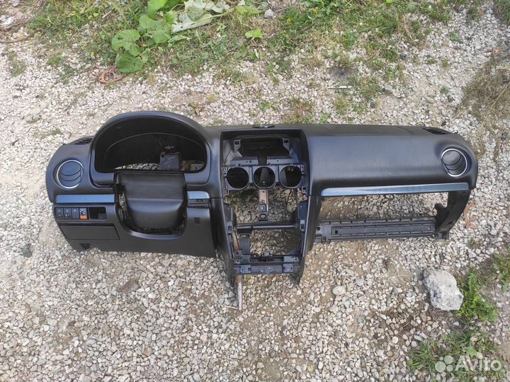 Торпедо Mazda 6 лифтбек 2.0 2006