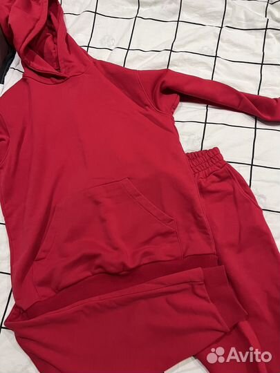 Костюм спортивный