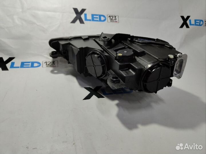 Правая фара A3 8V 2017+ рестайлинг ксенон в сборе