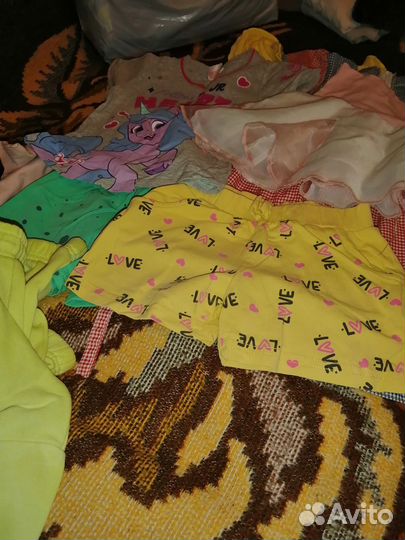 Вещи пакетом на девочку 2-4года. Бесплатно