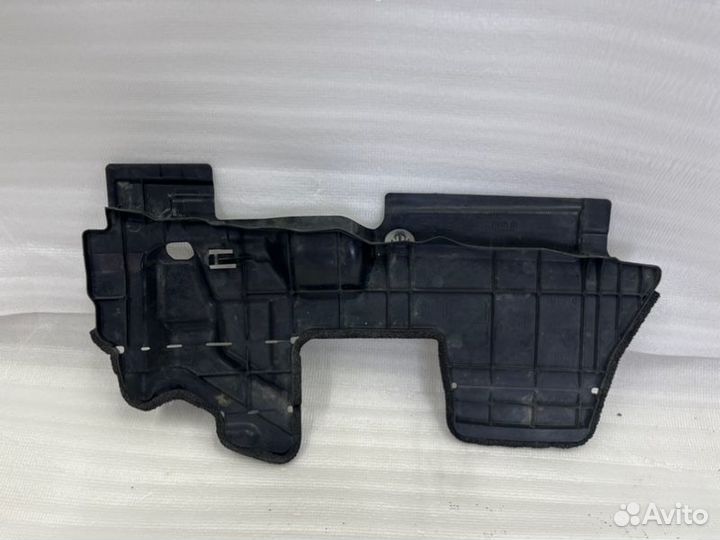 Дефлектор радиатора передний Toyota Camry V50