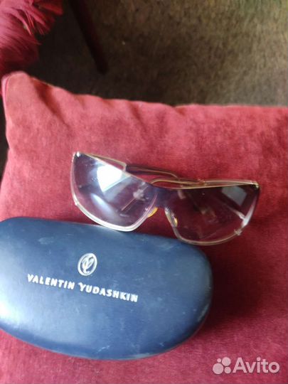 Солнцезащитные очки женские брендовые